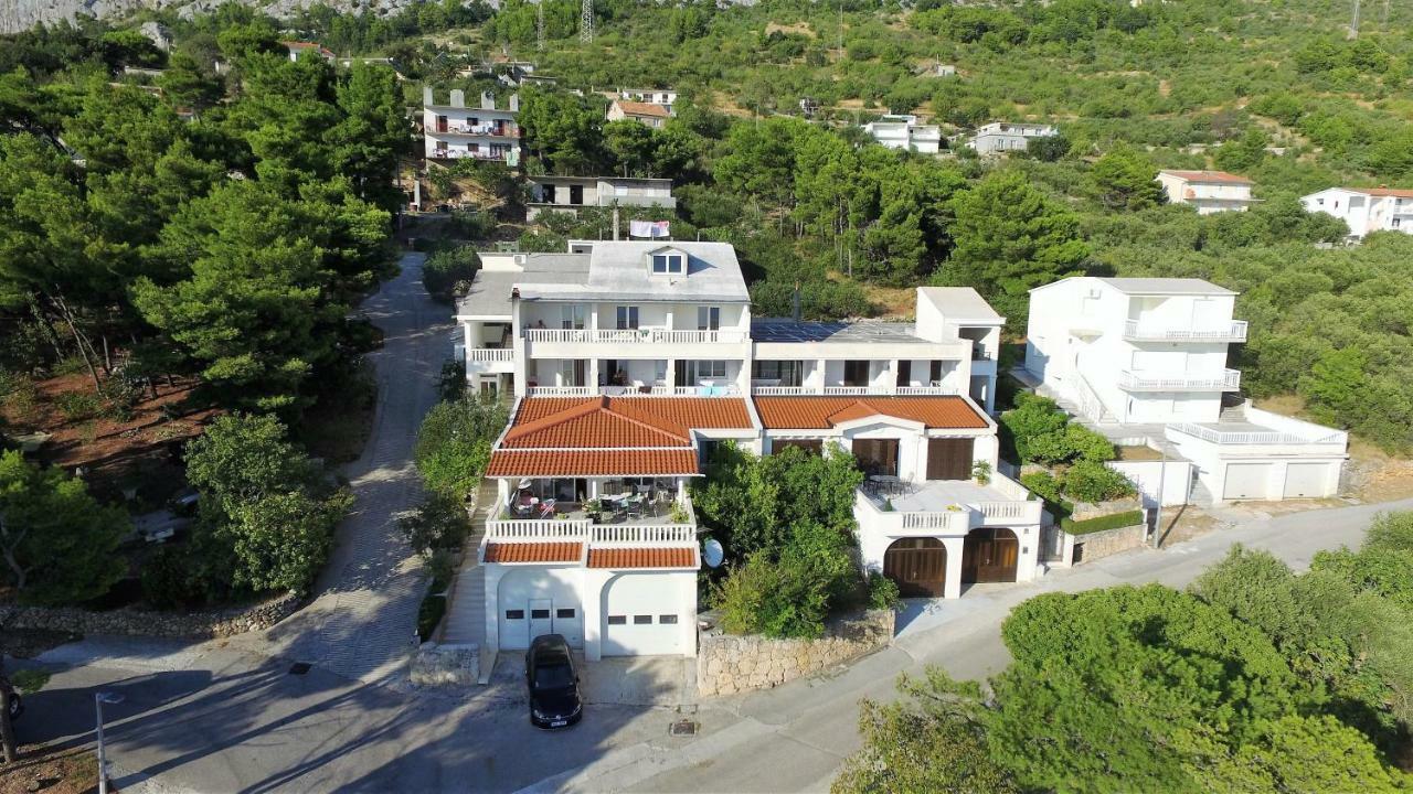 Guest House Fenix Брела Экстерьер фото