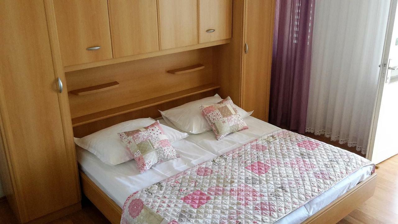 Guest House Fenix Брела Экстерьер фото